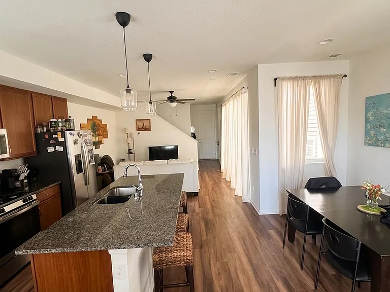 9617 Walden St — Photo 2
