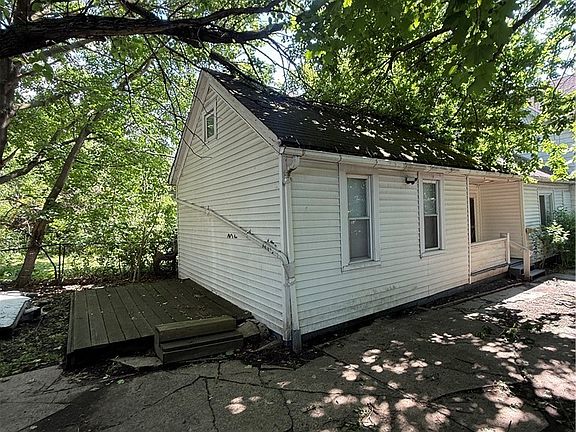 4th image of 3437 E 69th St