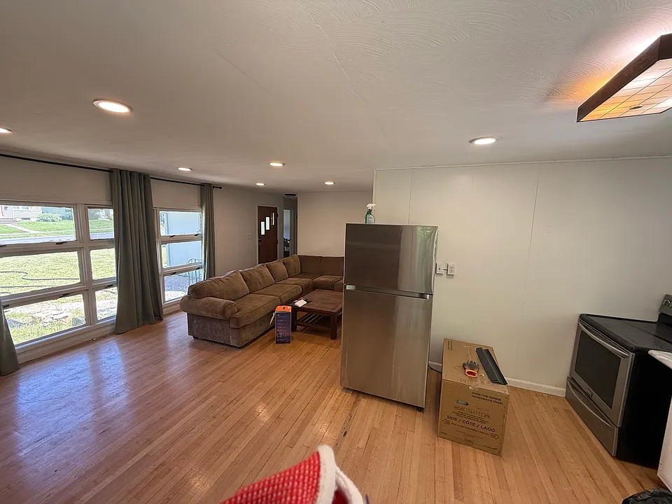 234 Thurber St #1