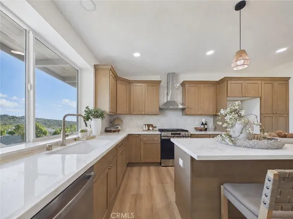 6148 Mount Angelus Dr, Los Angeles, CA 90042
