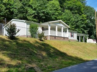 255 Sawmill Hollow Rd, Cedar Bluff, VA 24609