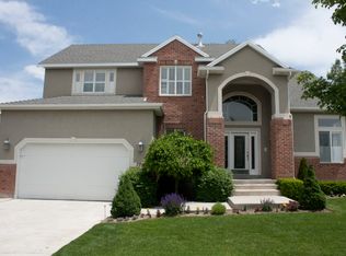 7789 S Sandy Heights Dr, Midvale, UT 84047
