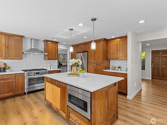 3rd image of 23117 77th Avenue SE