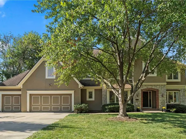 12822 Woodson St, Overland Park, KS 66209