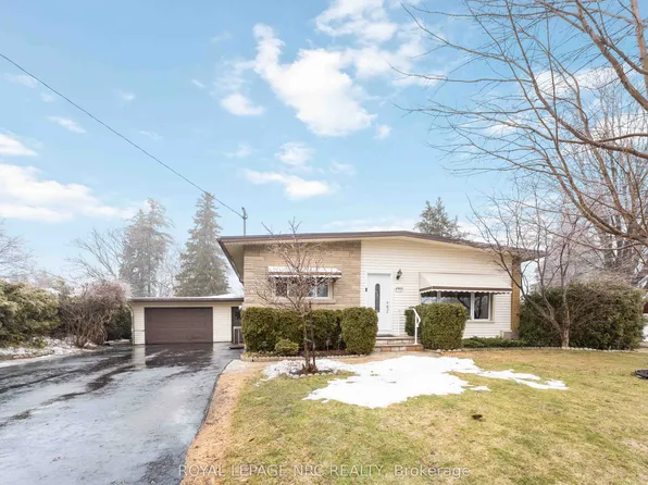 4542 Nancy Dr, Niagara Falls, ON L2E 5L3