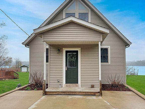 4th image of 3230 Lakeview Dr