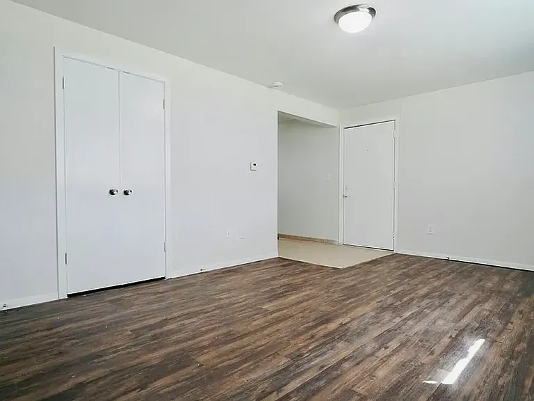 615 W Bennett St #1 — Photo 12