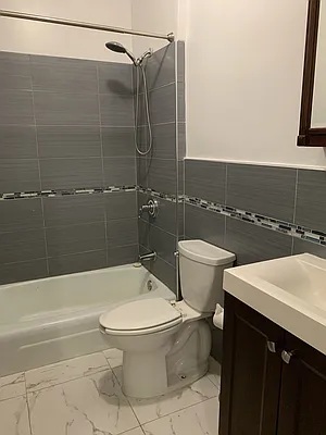 Rented by Dynamik Realty | media 17