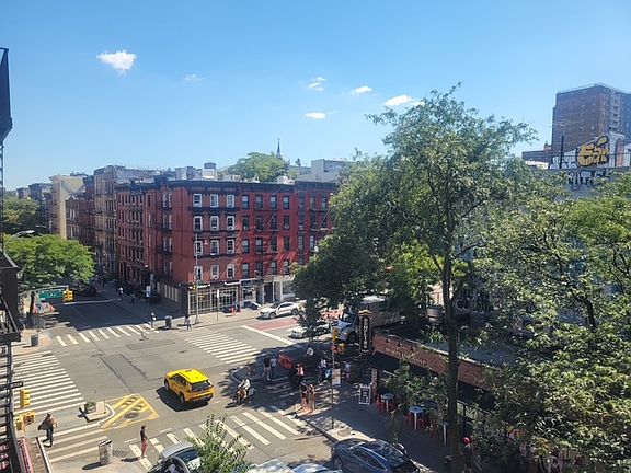 4th image of 79 Saint Marks Pl APT 4A