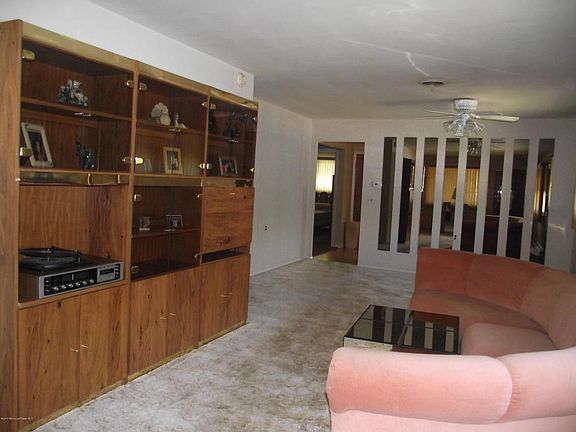 4th image of 1757 Yorktowne Blvd