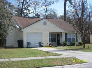 2 Little River Dr, Savannah, GA 31419