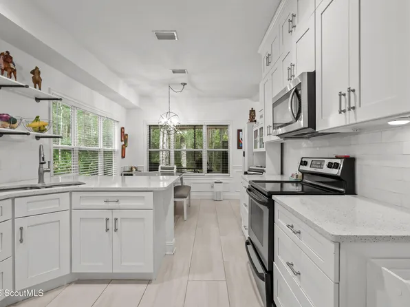 174 Hardwood Forest Dr, Brunswick, GA 31525
