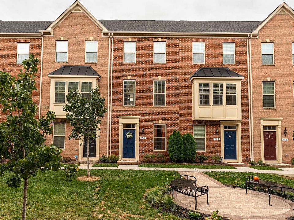 2 br 2.5 bath +bonus room, blocks from downtown Canton, includes garage!