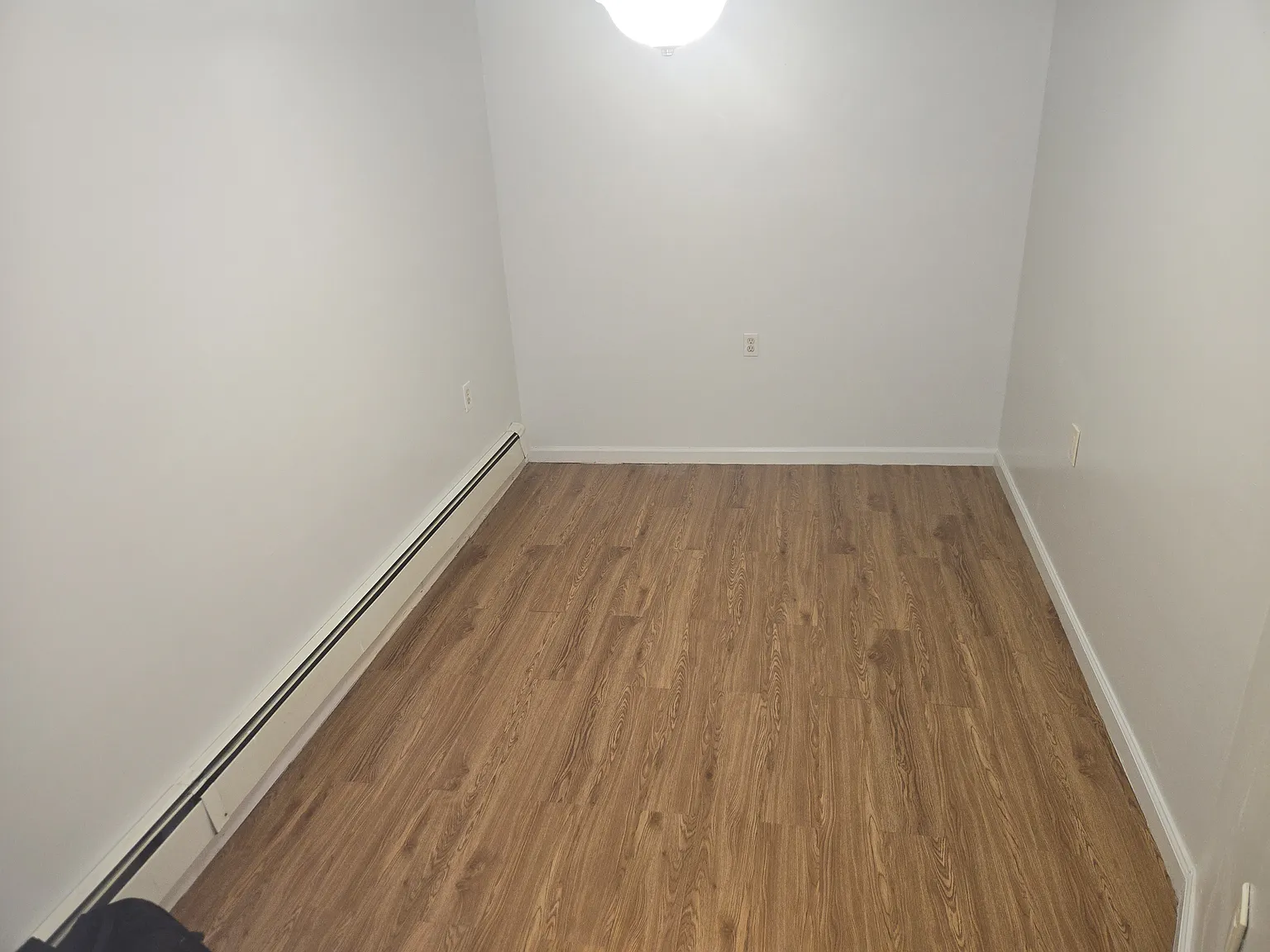 2 bed, 2420 sqft, $900 — Photo 1