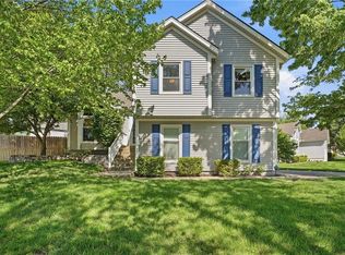 7328 N Oakland Ave, Kansas City, MO 64158