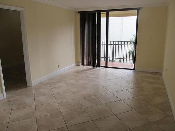 2nd image of 3571 SW 117th Ave #6204