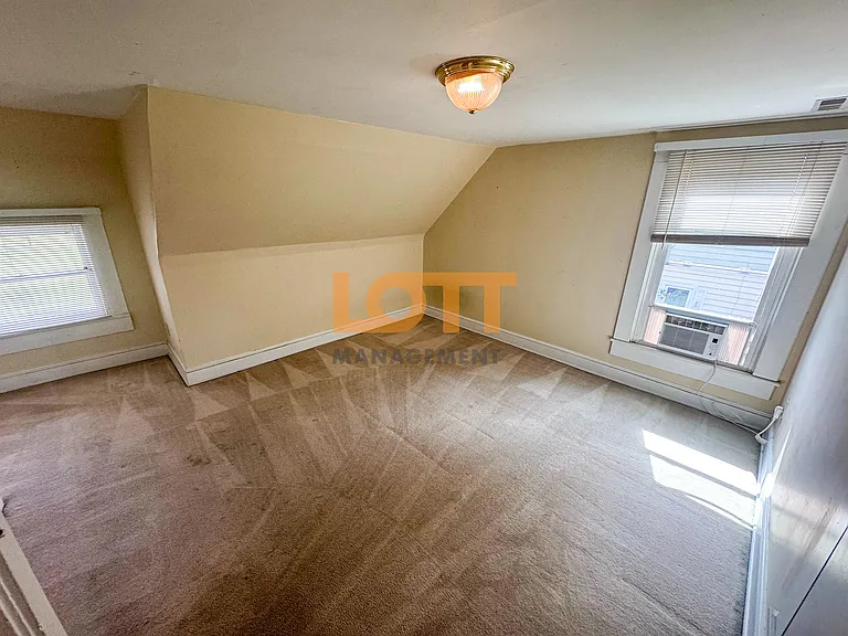105 Arrington Ave — Photo 17