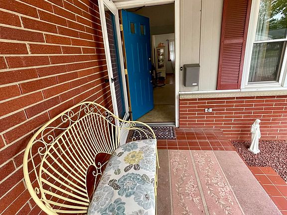 5th image of 2205 Eastwood Ave