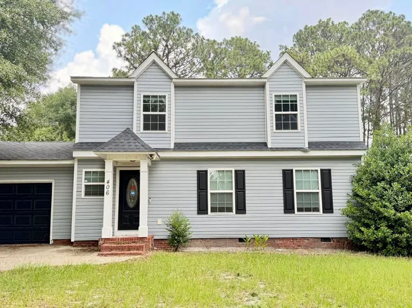 406 Vanguard St, Hope Mills, NC 28348