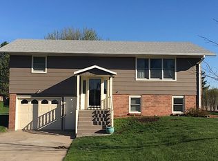 725 Sunrise Ter, Bassett, NE 68714
