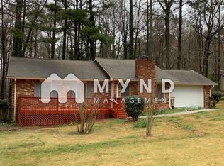 270 Victoria Dr, Ellenwood, GA 30294