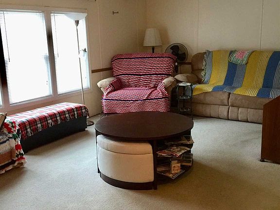 4th image of 110 N Cameo Ct