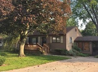 670 Sheridan Rd, Saint Joseph, MI 49085