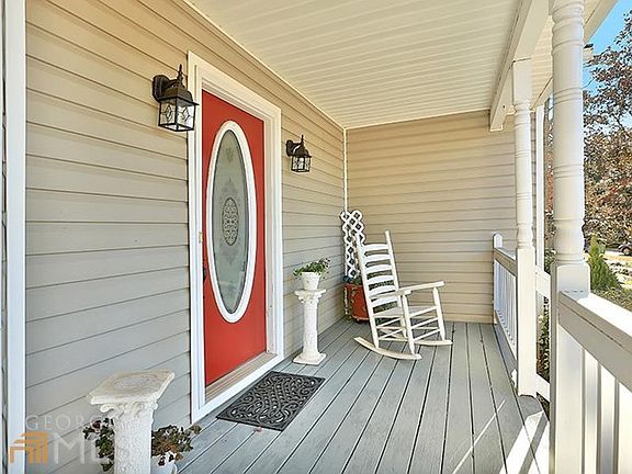 2nd image of 33 Whitewater Ct