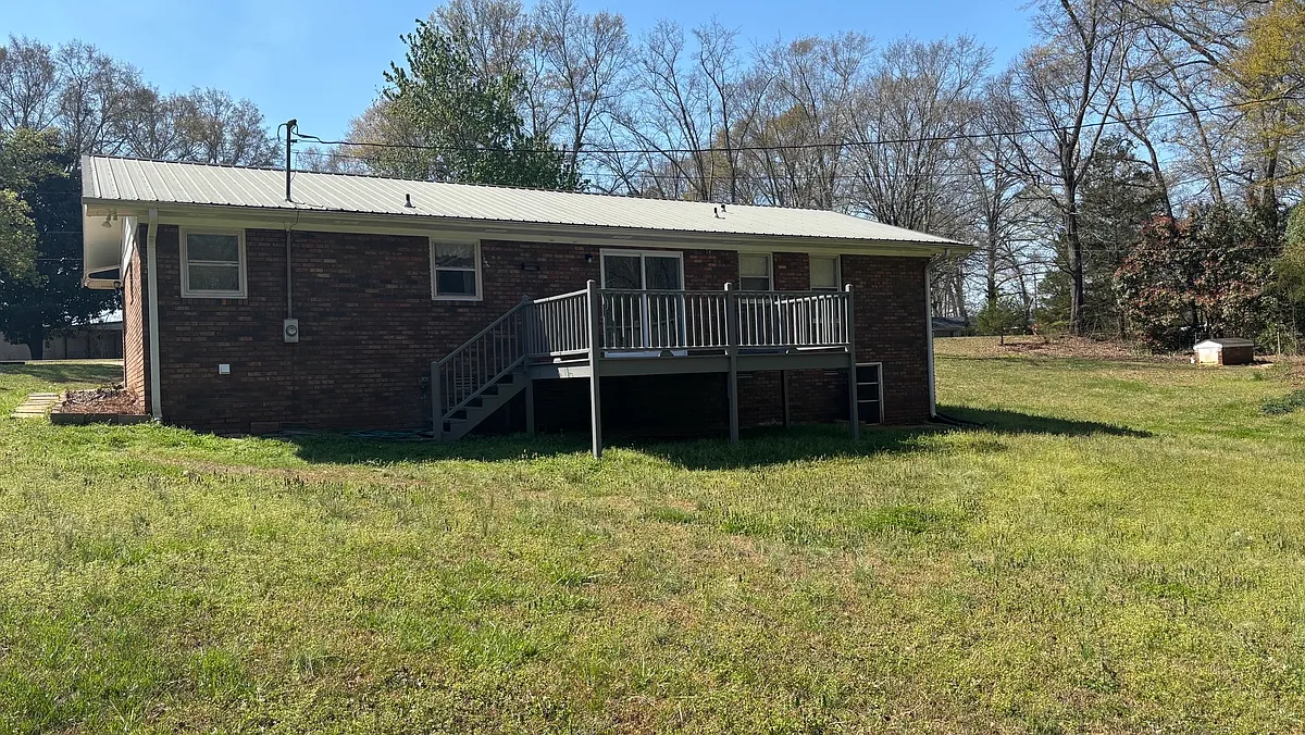 Exterior w/deck - 187 Kesler Rd