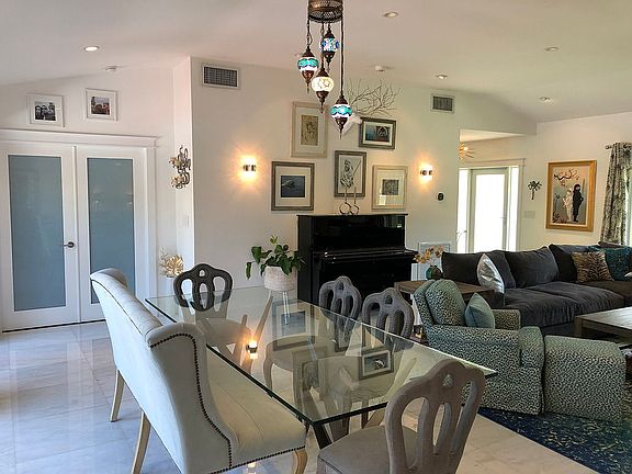 4th image of 2711 San Domingo St