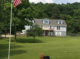 214 E Valley Rd, Pikeville, TN 37367