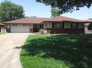 2436 Indian Dr, Enid, OK 73703