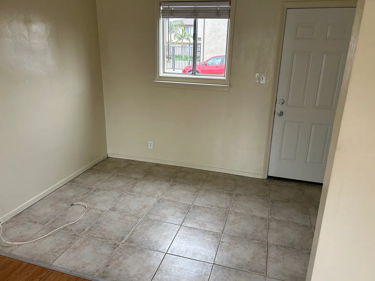 1 bed, 575 sqft, $1,750 — Photo 3
