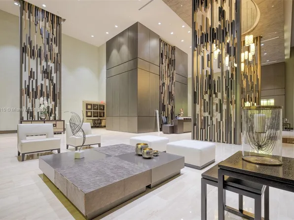 5252 NW 85th Ave APT 912, Doral, FL 33166