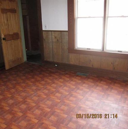 4th image of 922 Whig St