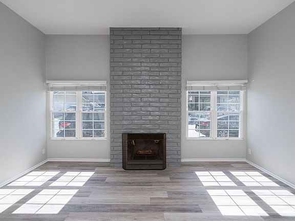 2nd image of 314 E Bay Ave