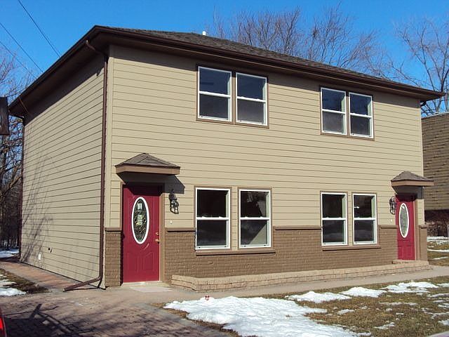 2nd image of 328 Oakwood Ave