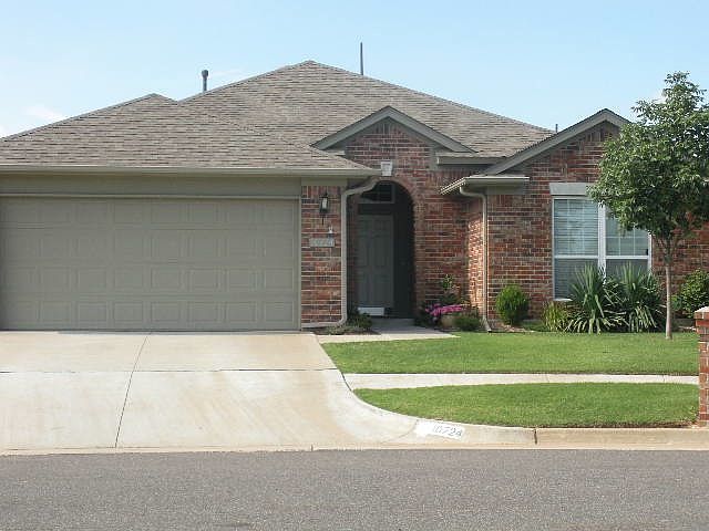 1st image of 10724 NW 32nd St