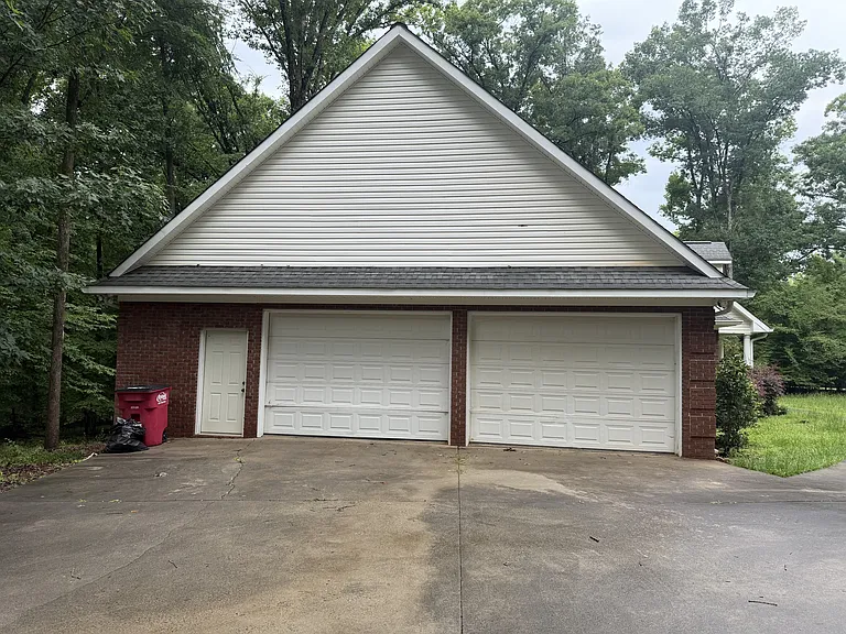 179 Stone Edge Dr — Photo 2