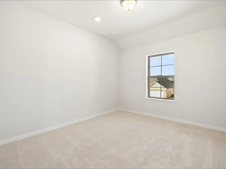 3837 Pennington Ave — Photo 16
