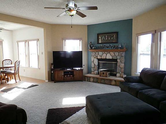 5th image of 2319 Shadowbrook Dr