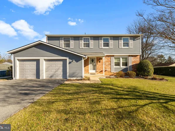 201 Violet Ct, Mount Airy, MD 21771