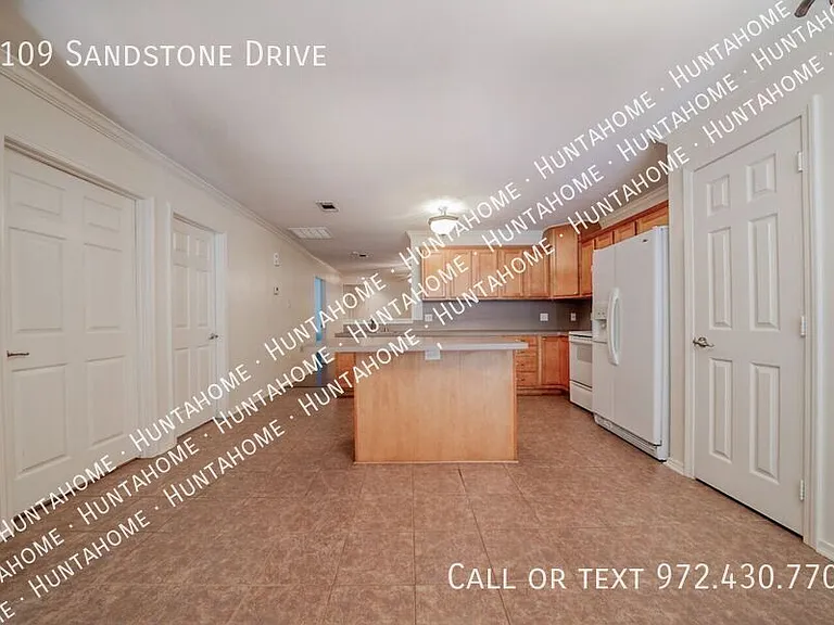 2109 Sandstone Dr — Photo 17