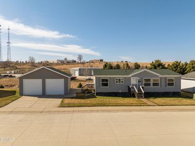 4012 N Valley Loop, Bismarck, ND, 58503