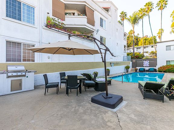 2nd image of 1837 N La Brea Ave APT 11