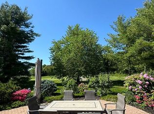 153 Country Club Dr, Commack, NY