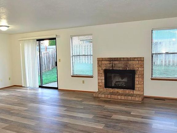 2nd image of 5605 40th Ct SE