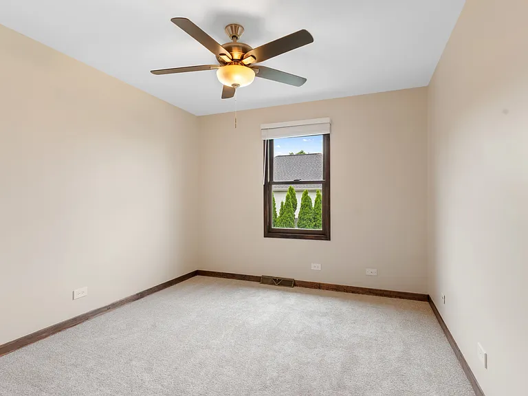 1715 Chestnut Hill Rd — Photo 27