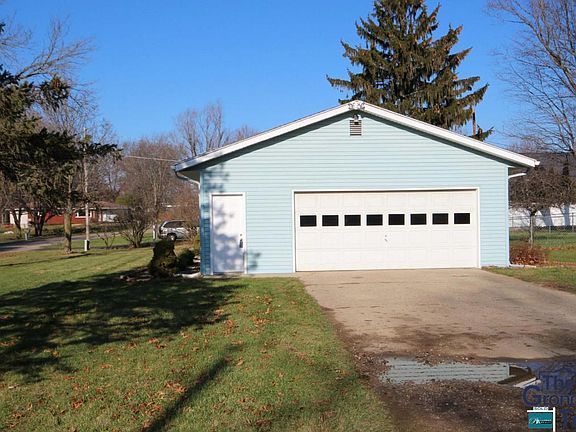 2nd image of 33273 Bernice Ave