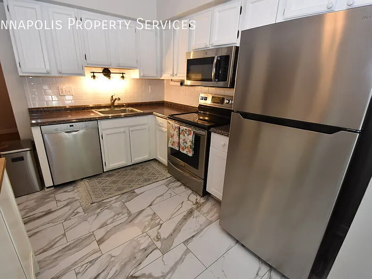 518 Bay Dale Ct — Photo 24